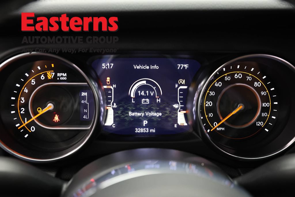 Used 2021 Jeep Gladiator Overland AWD/4WD image 15