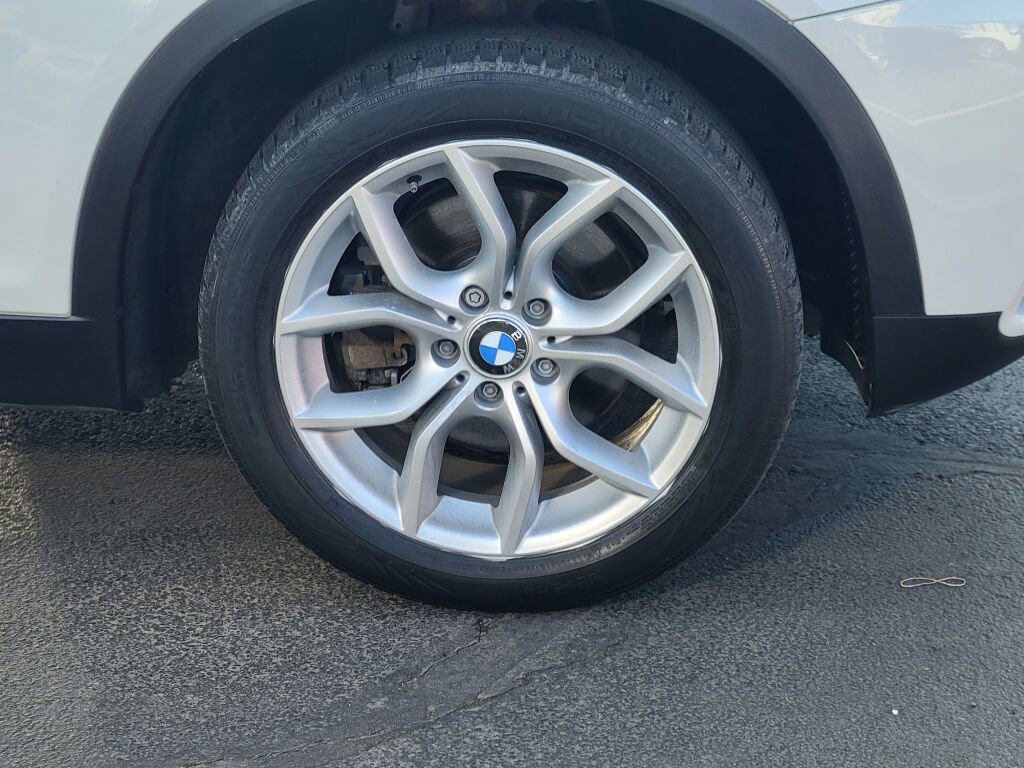 Used 2013 BMW X3 xDrive28i image 4