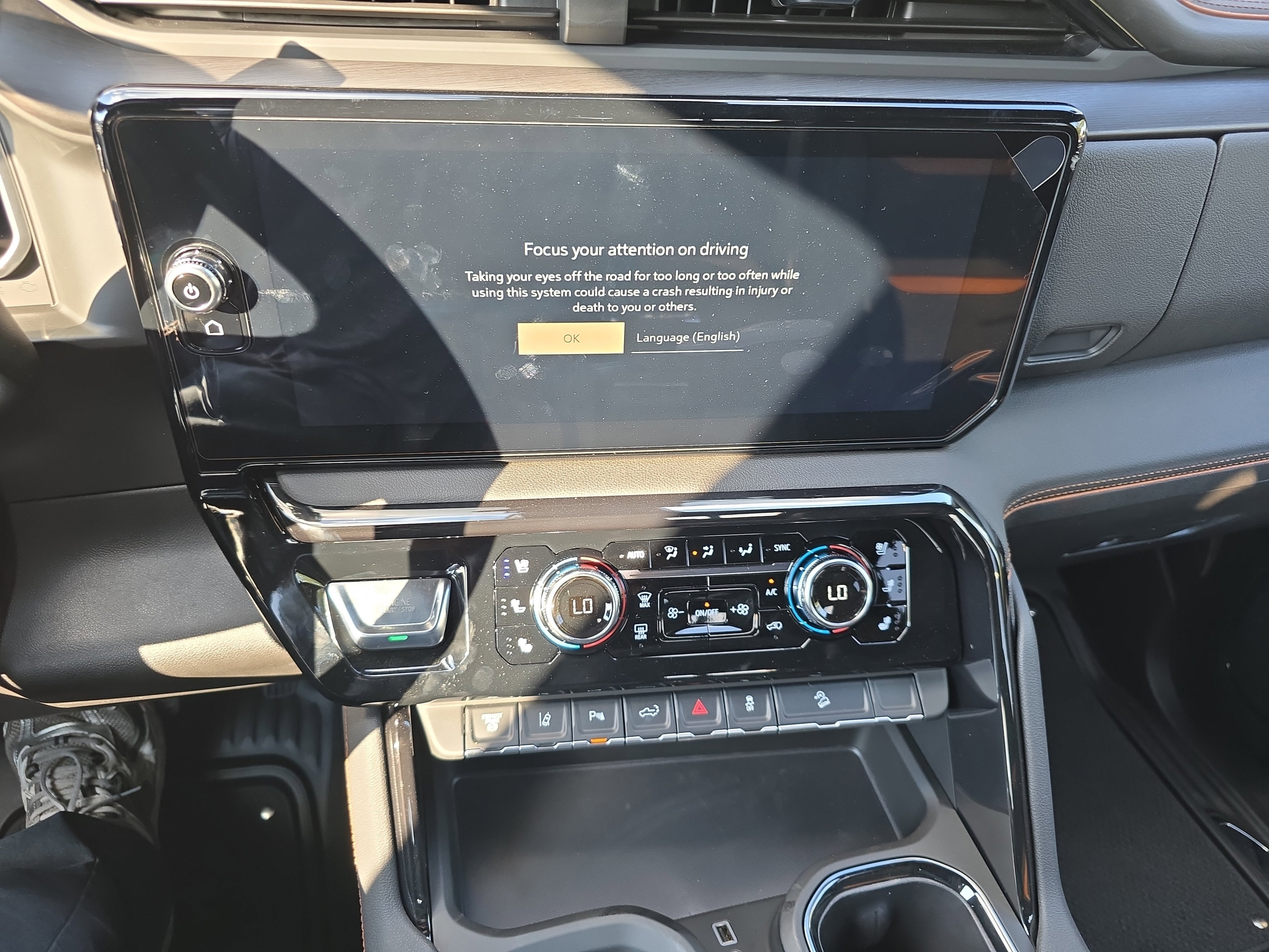 New 2026 GMC Sierra 2500 AT4 w/ Max Trailering Package image 22