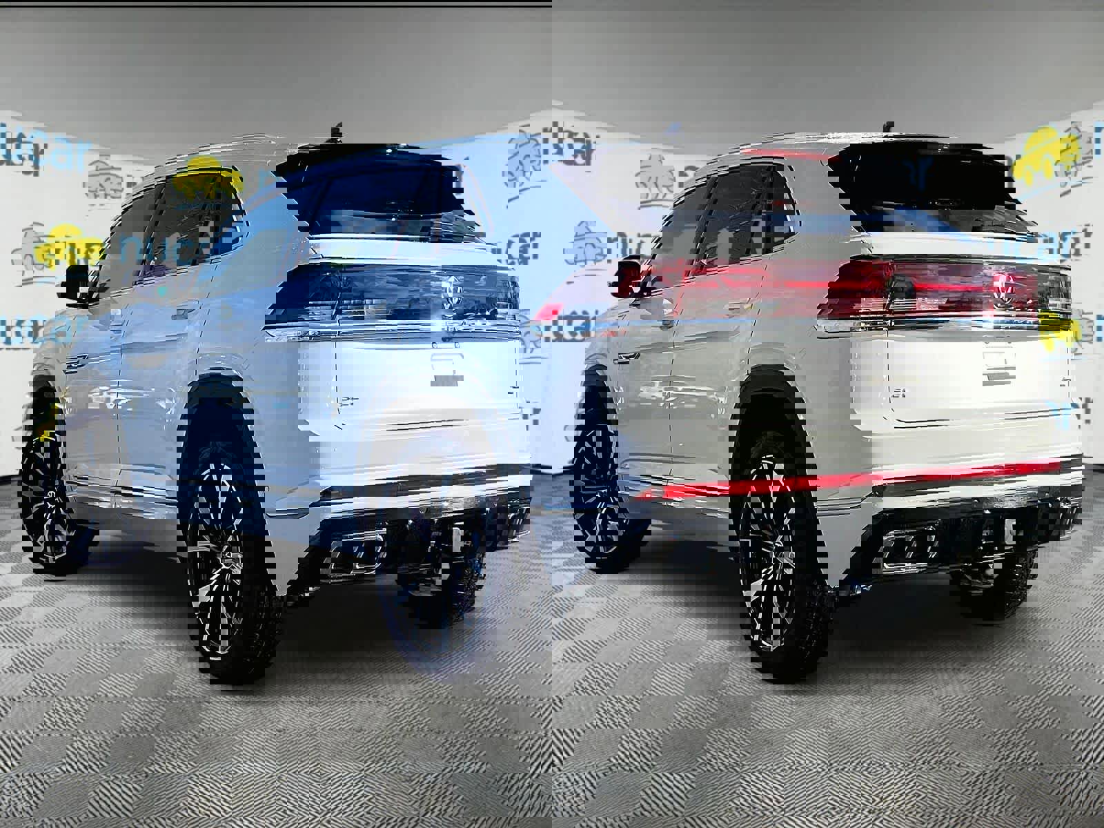 New 2026 Volkswagen Atlas Cross Sport SEL Premium R-Line image 5