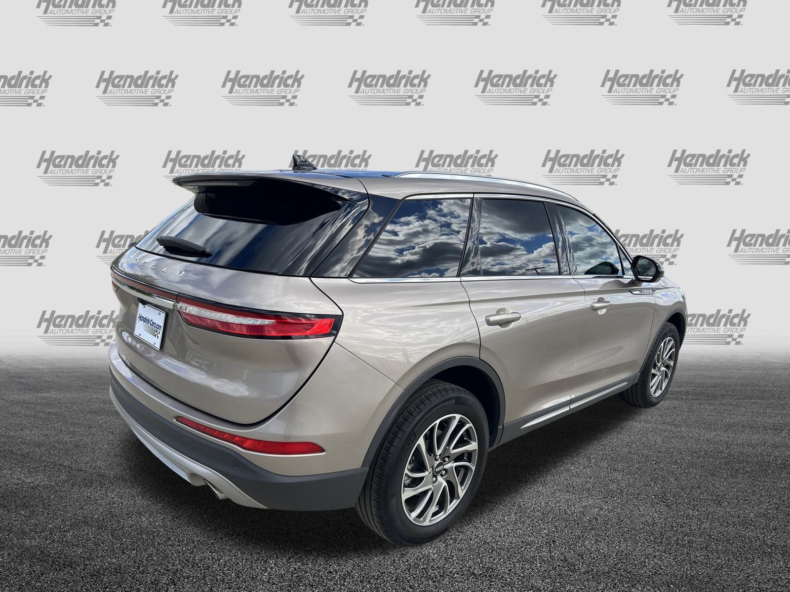 Used 2021 Lincoln Corsair FWD w/ Equipment Group 101A image 10