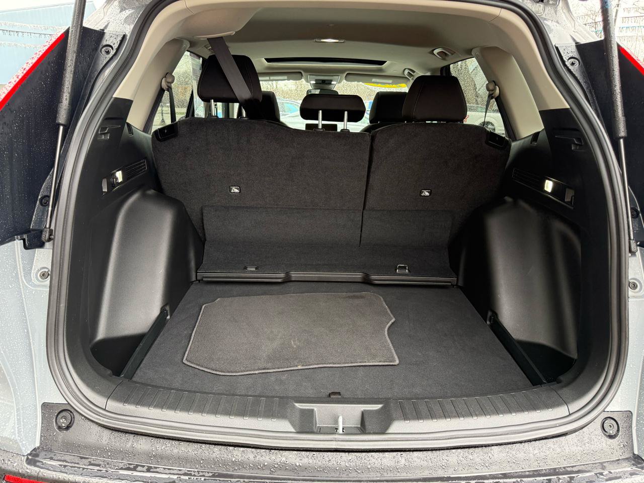Used 2025 Honda CR-V EX image 13
