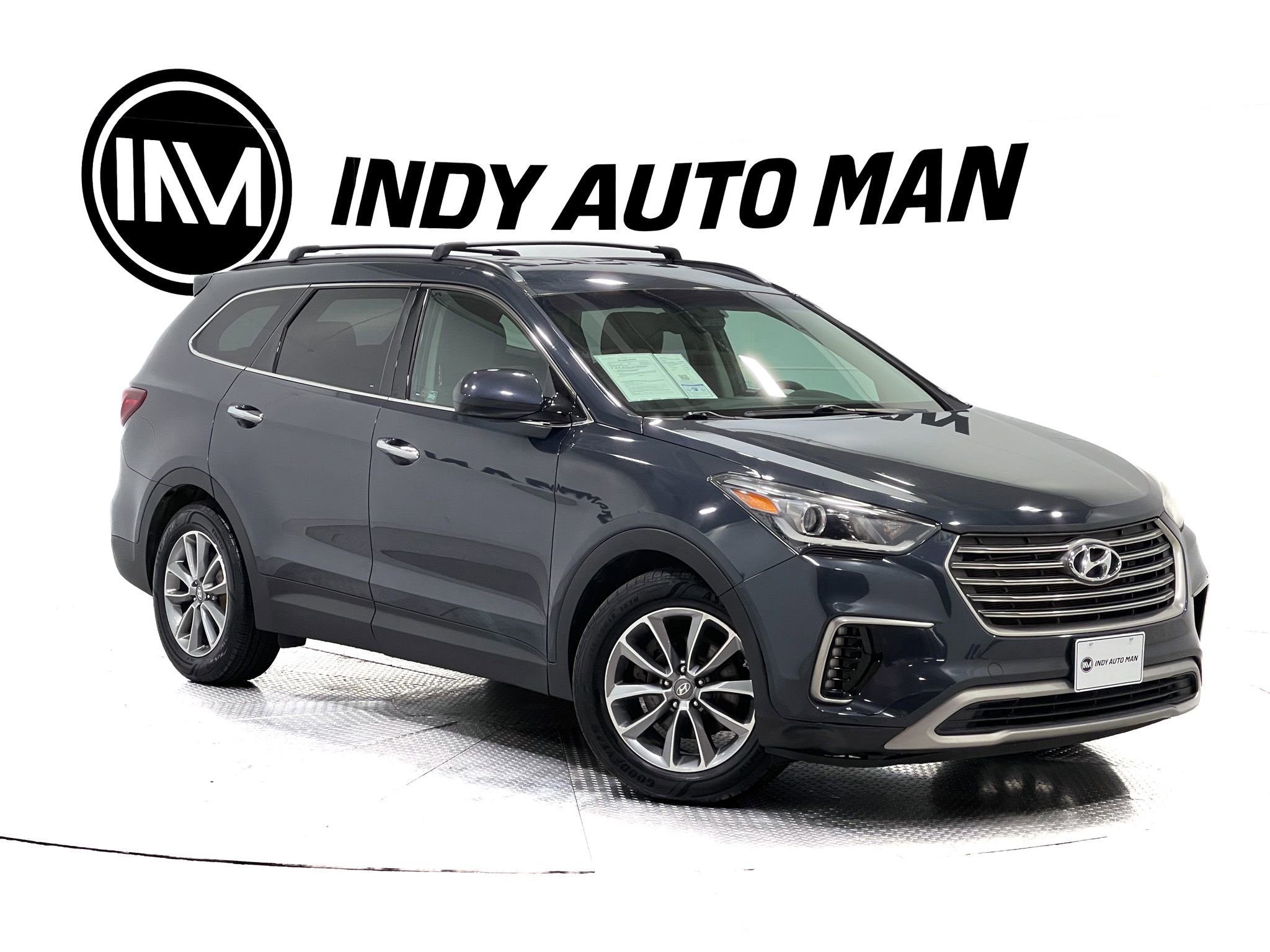 Used 2017 Hyundai Santa Fe SE w/ Cargo Package AWD/4WD image 2