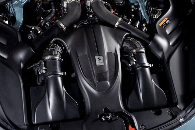 Certified 2024 Ferrari Roma Spider image 17