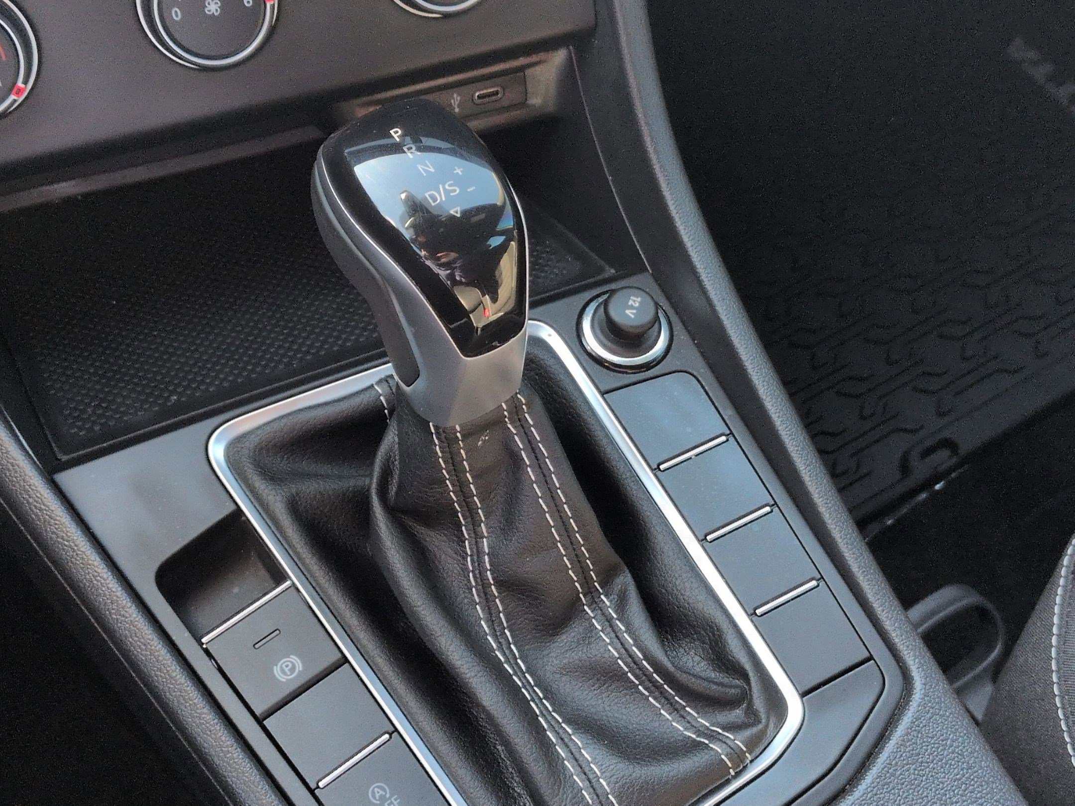 Used 2023 Volkswagen Jetta Sport image 27