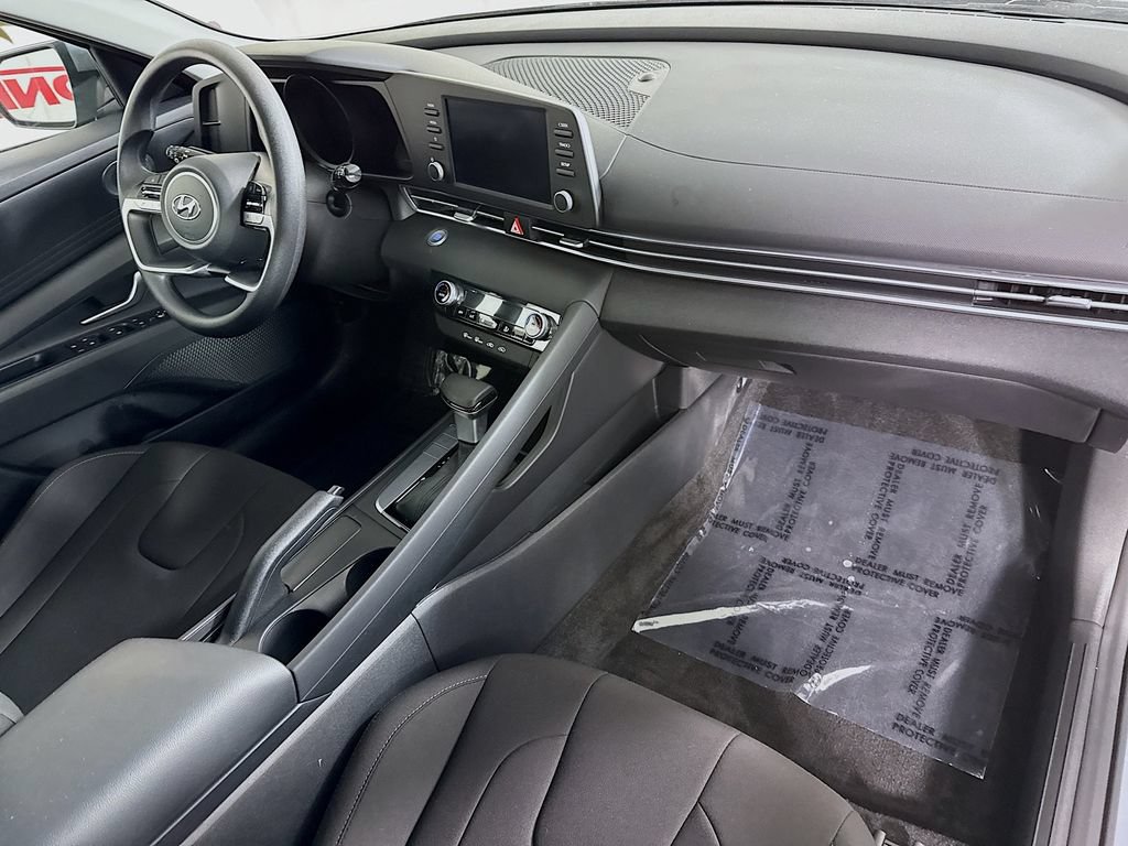 Certified 2023 Hyundai Elantra SEL FWD image 30