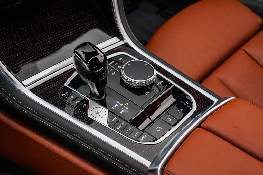 Used 2022 BMW M850i xDrive Convertible w/ Driving Assistance Package image 21