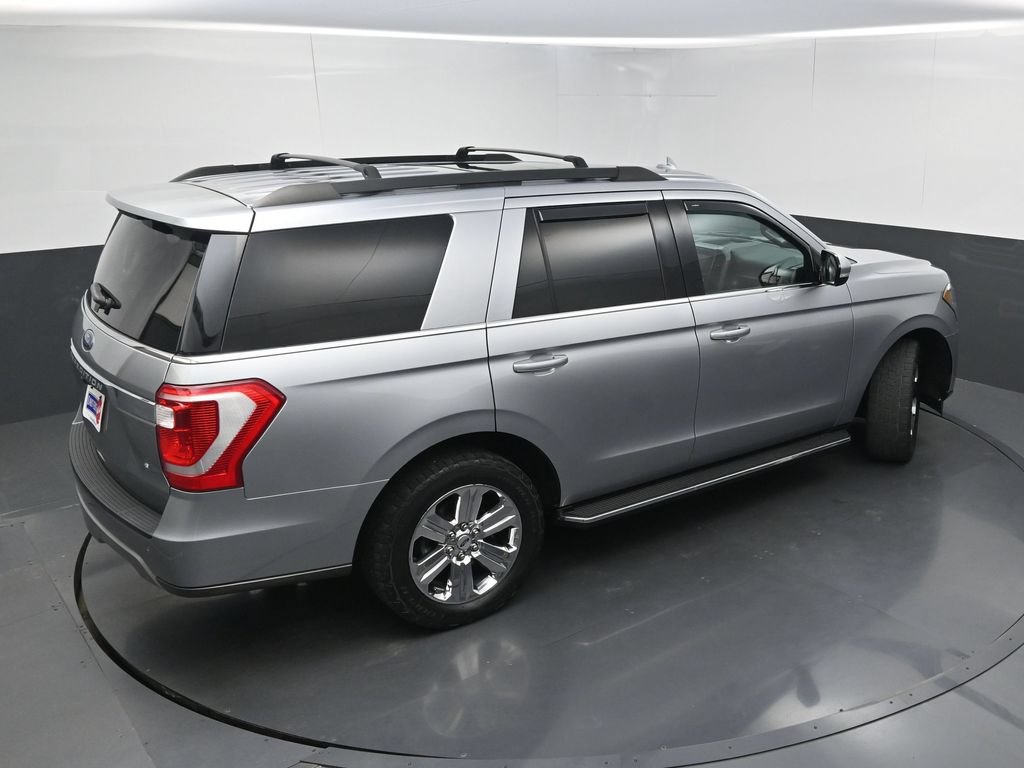 Used 2020 Ford Expedition XLT w/ Equipment Group 202A AWD/4WD image 35