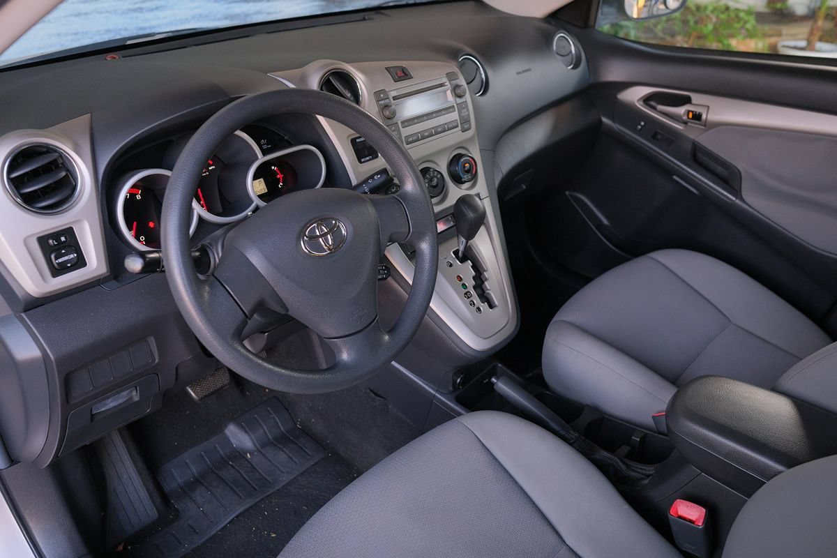 Used 2009 Toyota Matrix FWD image 14