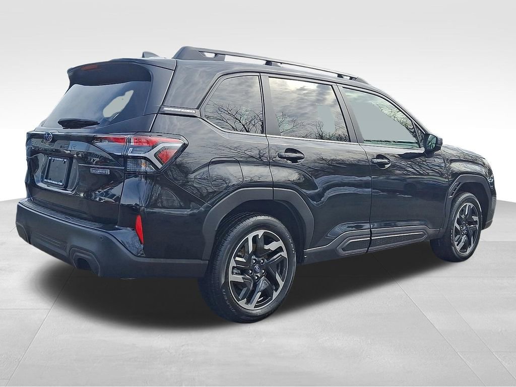 Used 2025 Subaru Forester Limited w/ Popular Package image 6