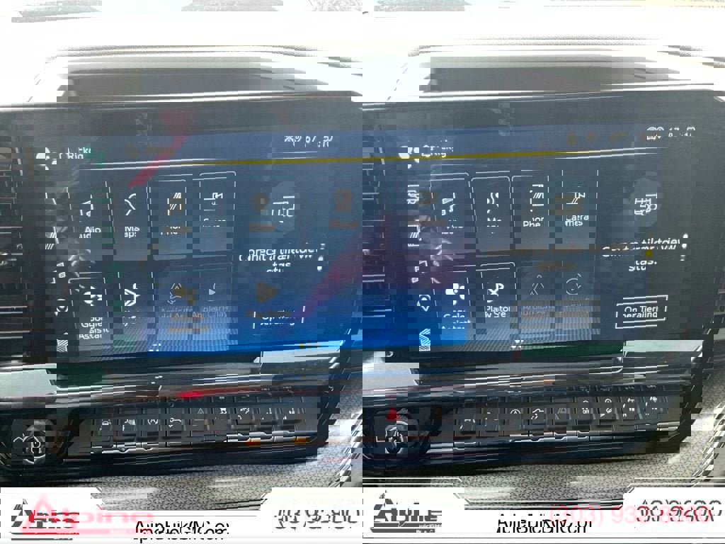 Used 2024 Chevrolet Silverado 1500 ZR2 w/ Technology Package image 18