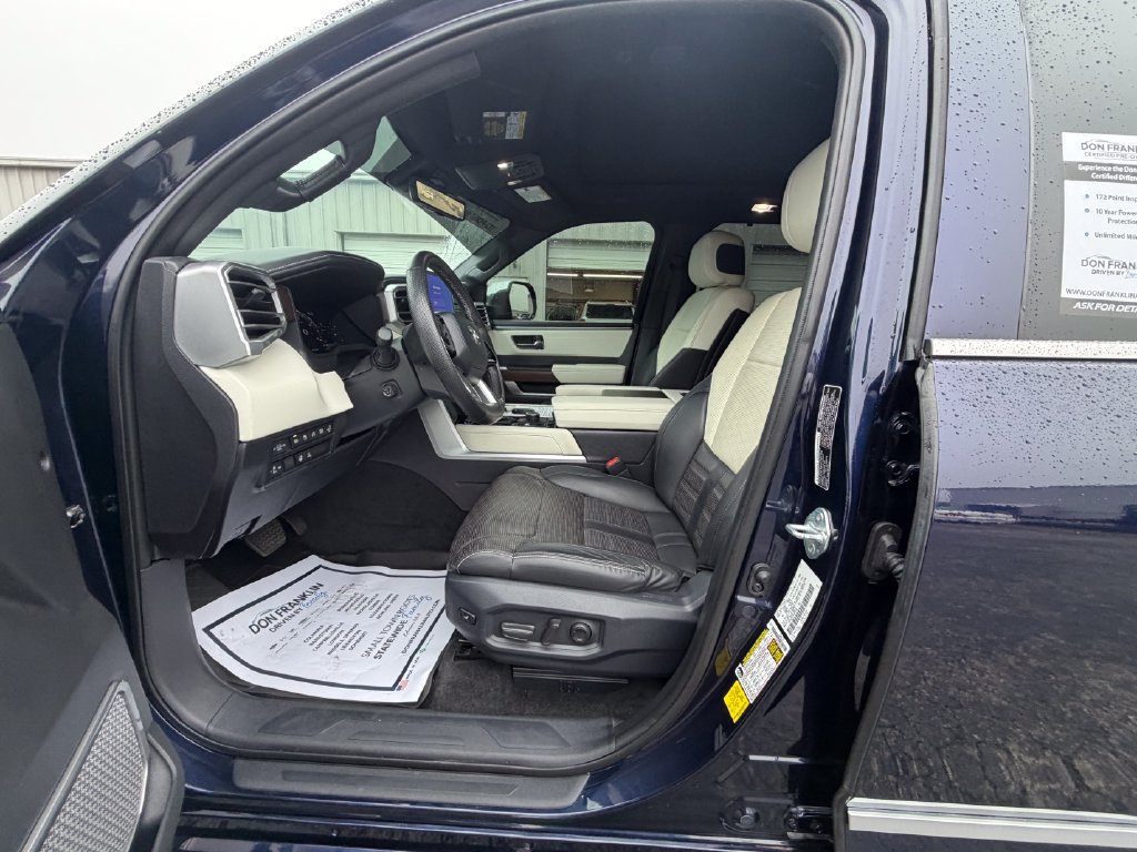 Used 2024 Toyota Sequoia Capstone AWD/4WD image 9