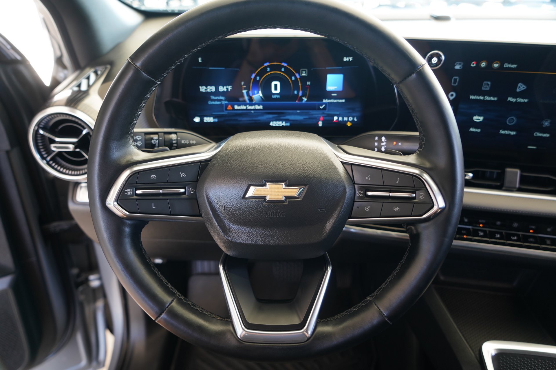 Used 2025 Chevrolet Equinox LT w/ Convenience Package II FWD image 11