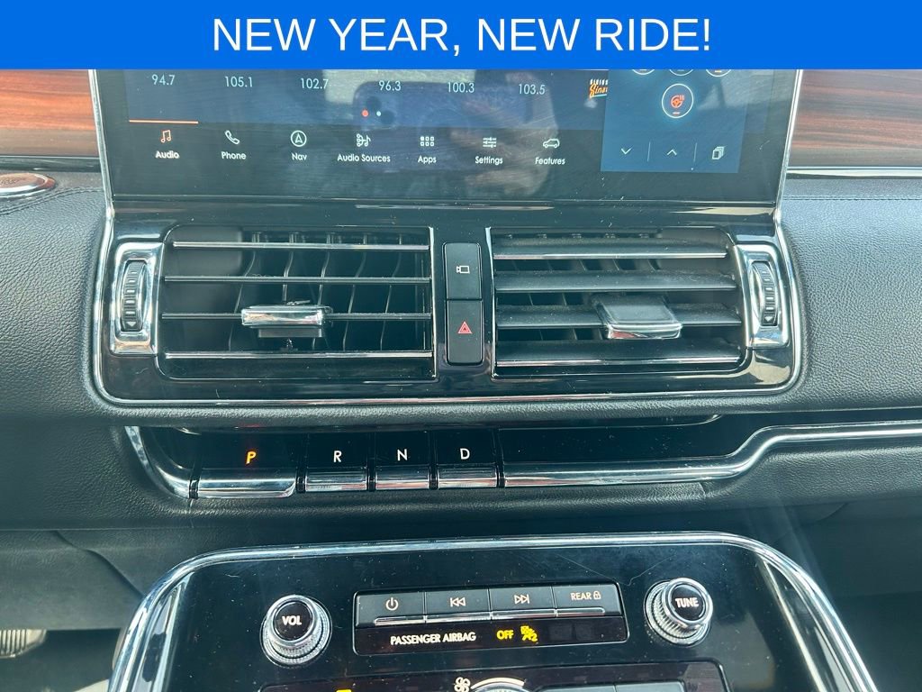 Used 2024 Lincoln Navigator Premiere image 34