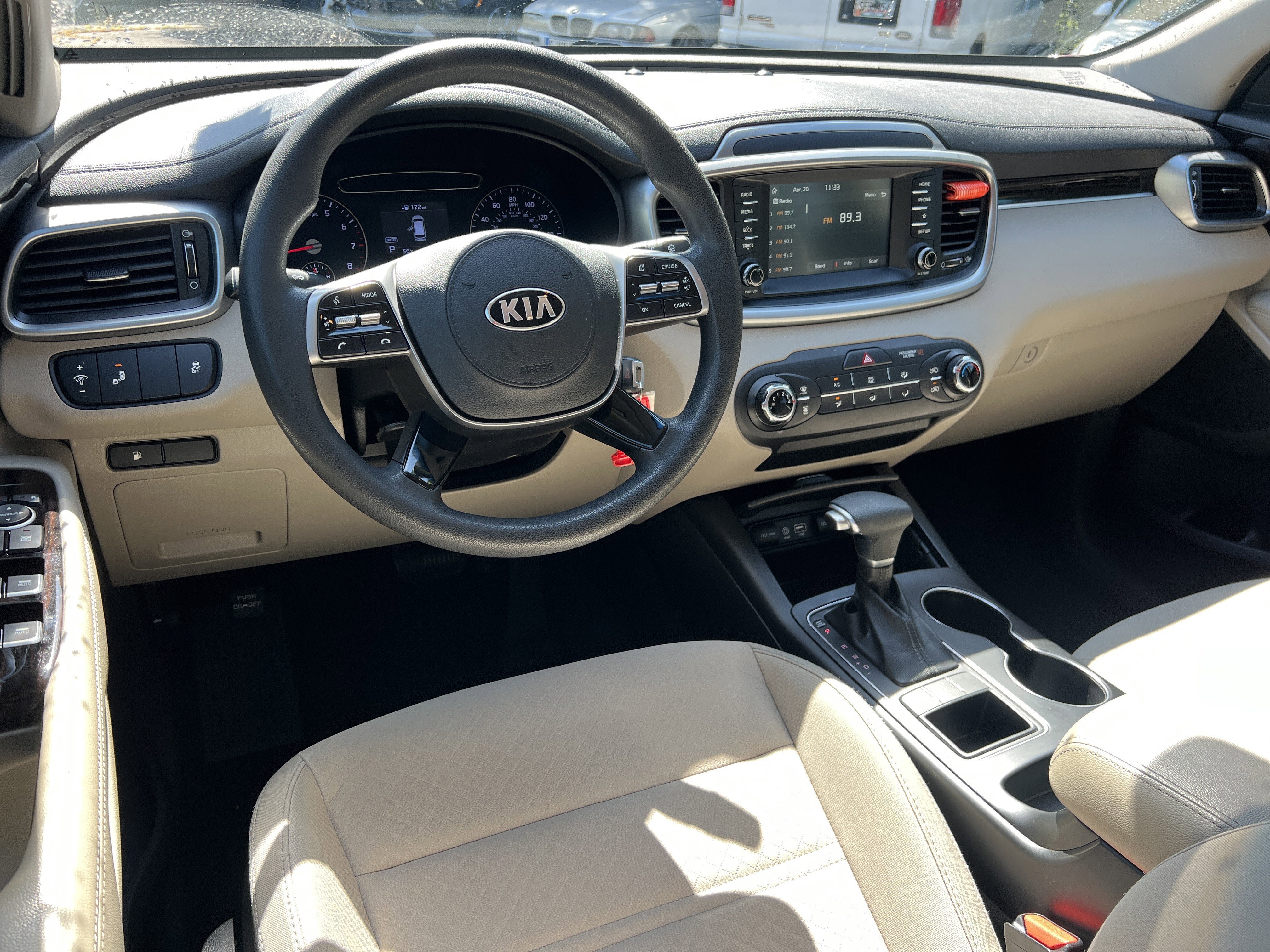 Used 2019 Kia Sorento FWD image 22