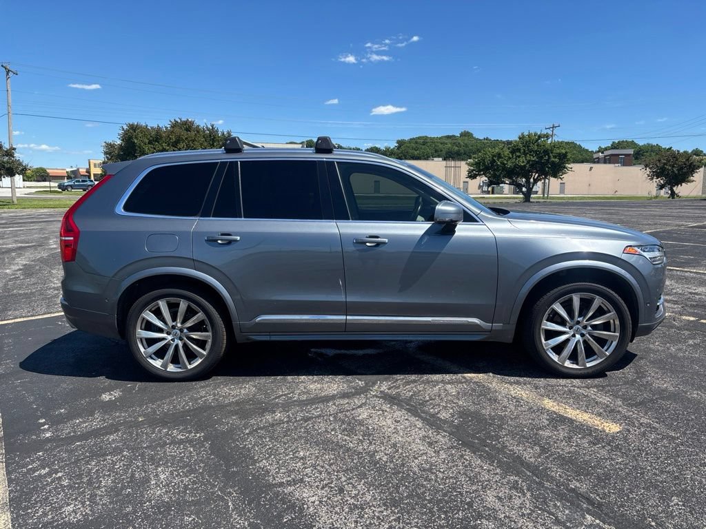 Used 2016 Volvo XC90 T6 Inscription w/ Vision Package AWD/4WD image 4