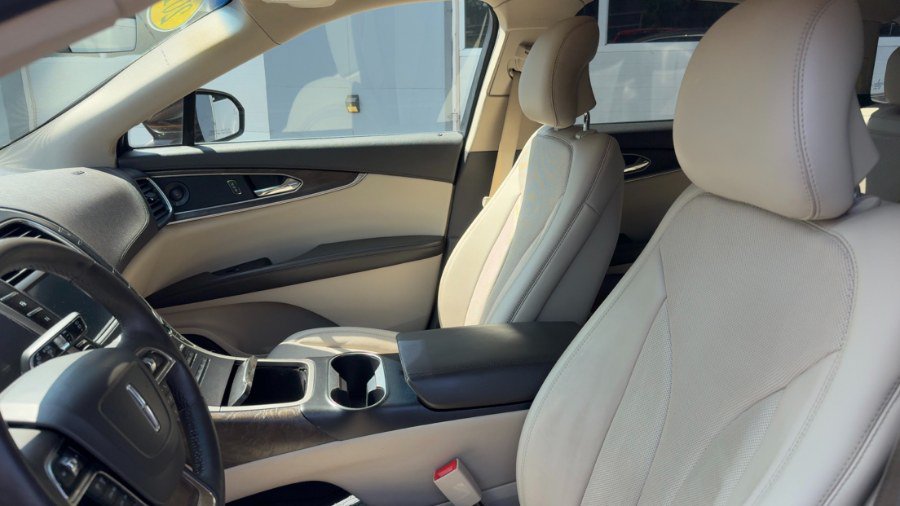 Used 2019 Lincoln Nautilus Reserve AWD/4WD image 10