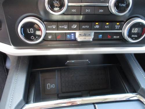 Used 2024 Ford Expedition XLT image 14