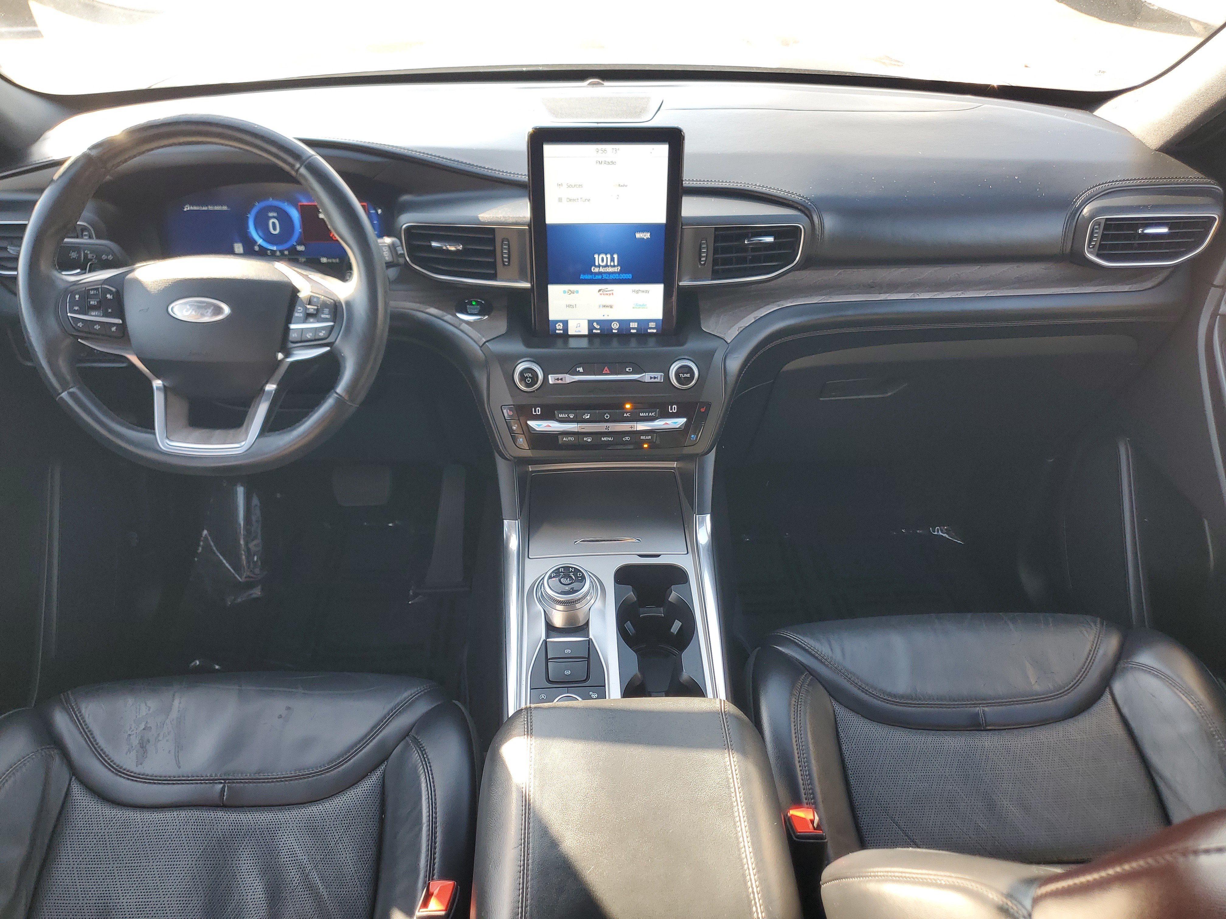 Used 2020 Ford Explorer Platinum w/ Premium Technology Package AWD/4WD image 17