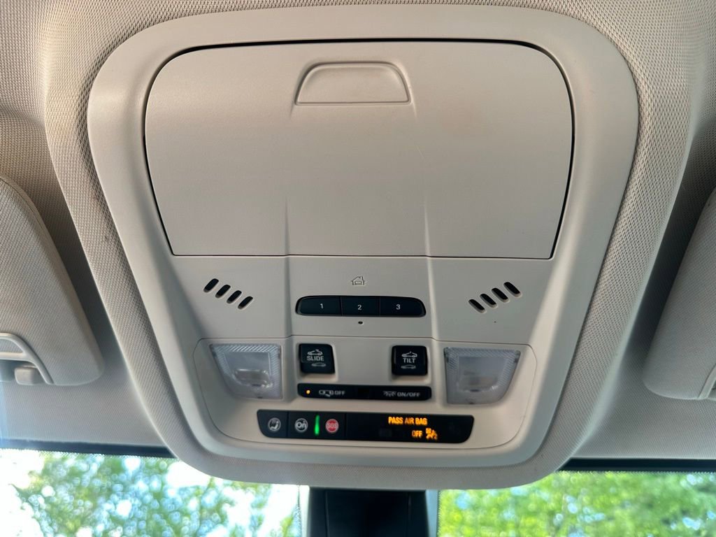 Used 2022 GMC Acadia Denali w/ Denali Ultimate Package image 21