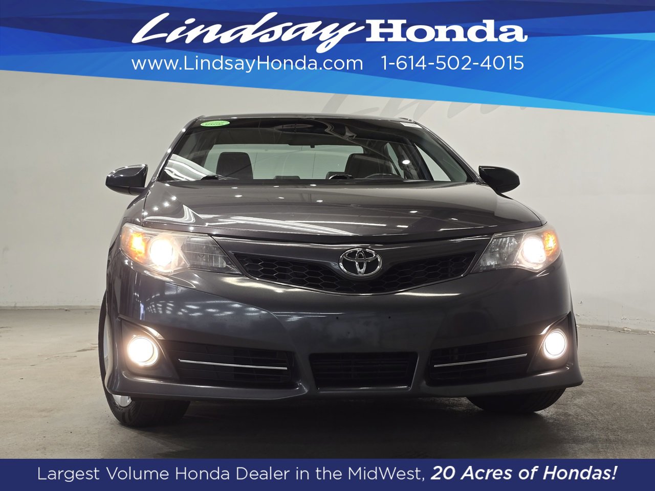 Used 2013 Toyota Camry SE image 2