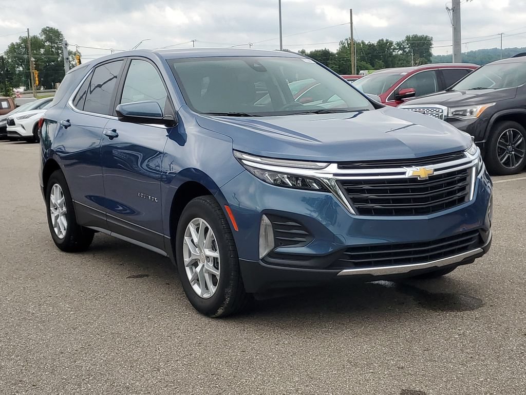 Used 2024 Chevrolet Equinox LT w/ LPO, Floor Liner Package FWD image 4