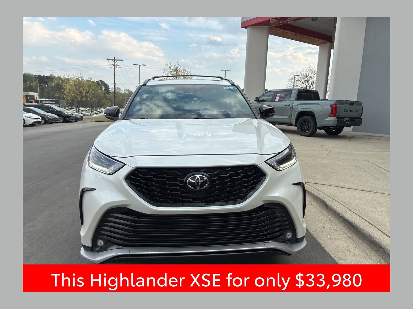 Used 2021 Toyota Highlander XSE image 1