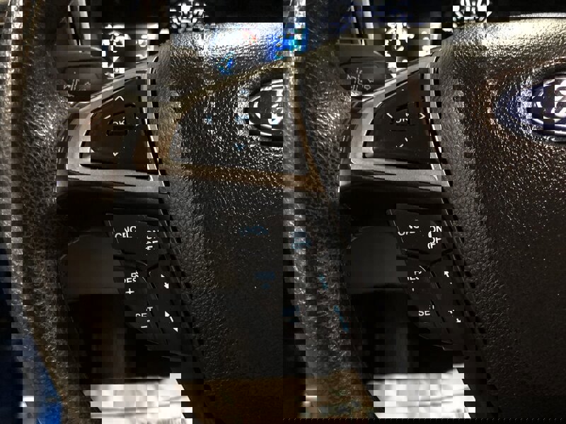 Used 2020 Ford Fusion SE image 8