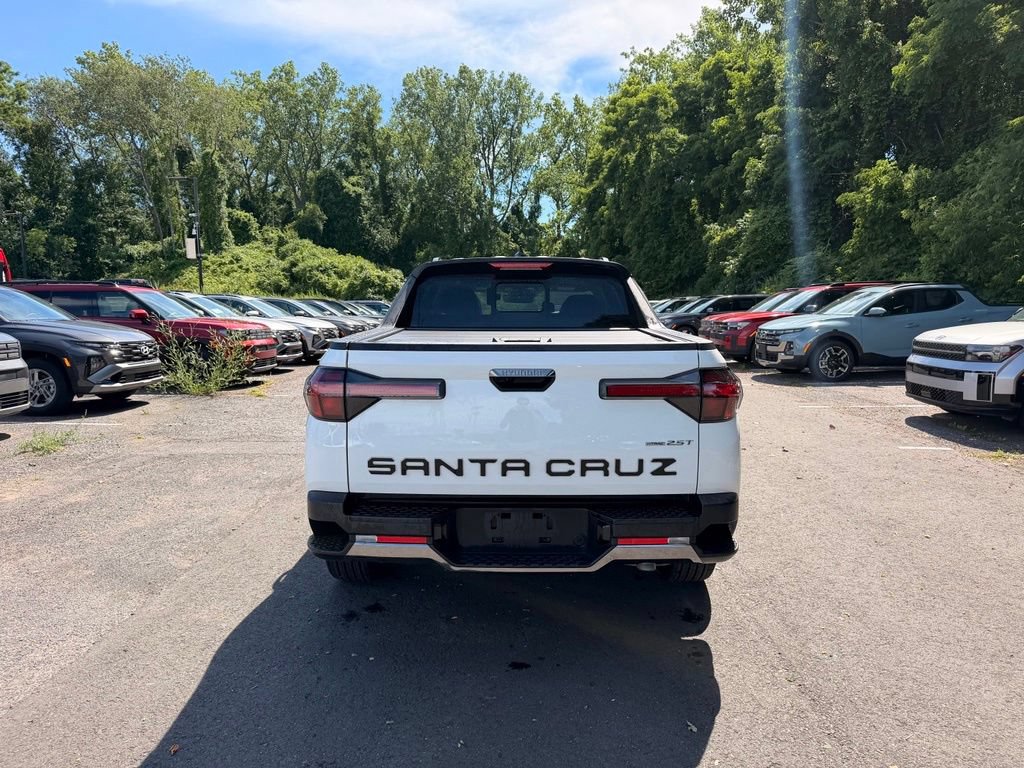 Certified 2025 Hyundai Santa Cruz Limited AWD/4WD image 4