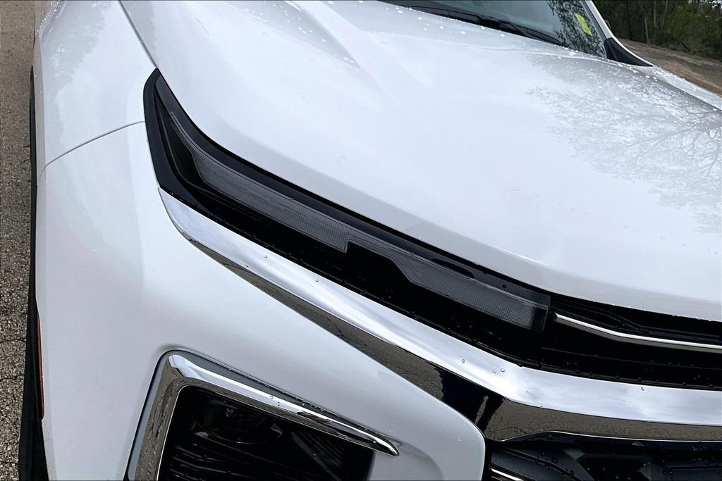 Used 2026 Chevrolet Traverse LT AWD/4WD image 30