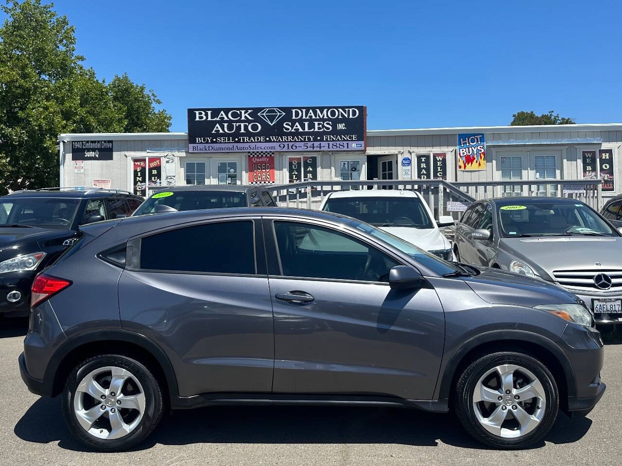 Used 2016 Honda HR-V LX image 11