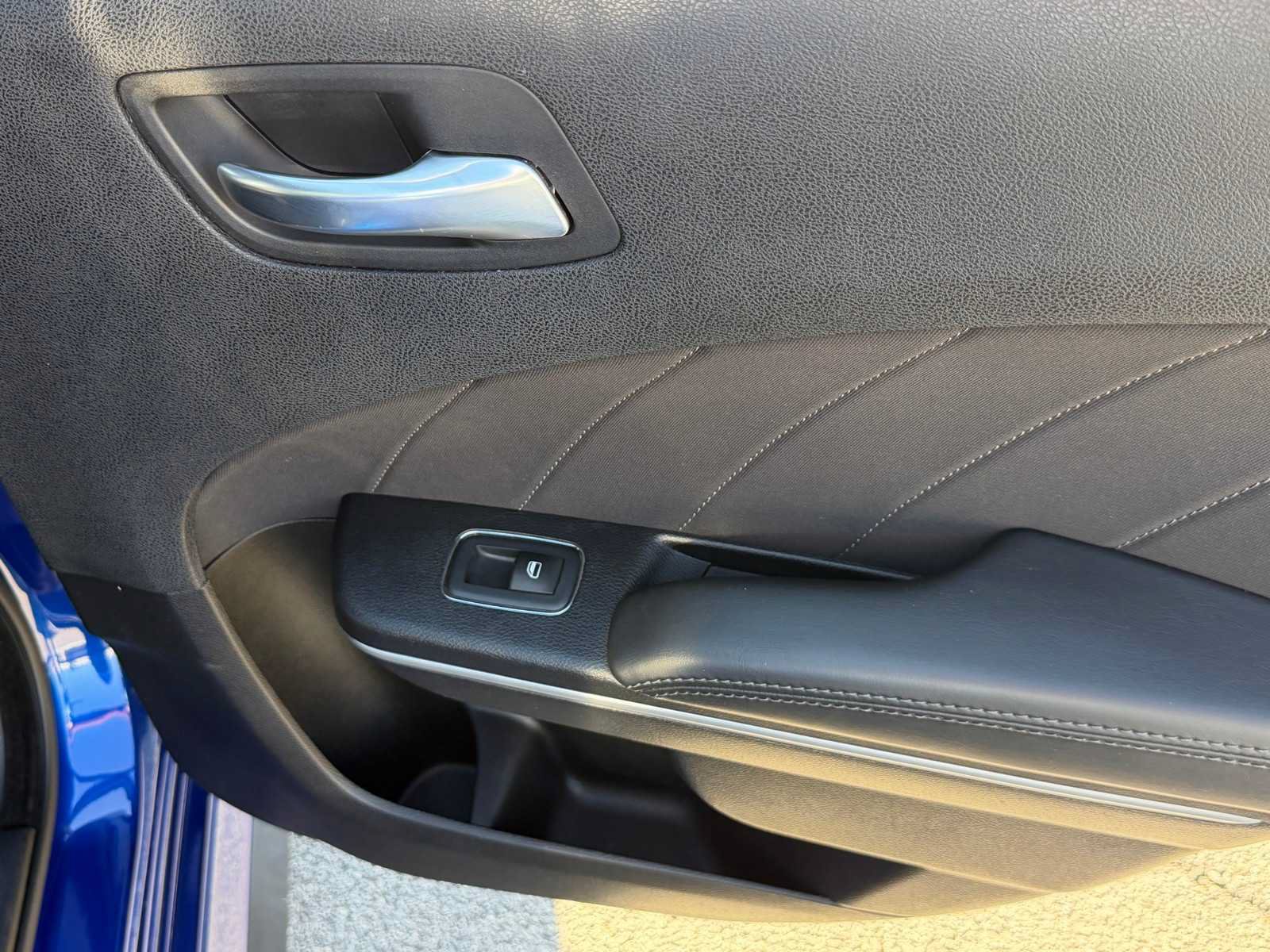 Used 2019 Dodge Charger SXT RWD image 27