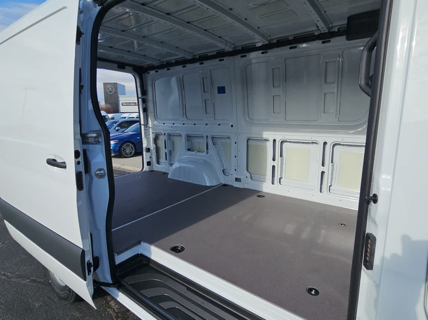 Used 2026 Mercedes-Benz Sprinter 2500 image 10