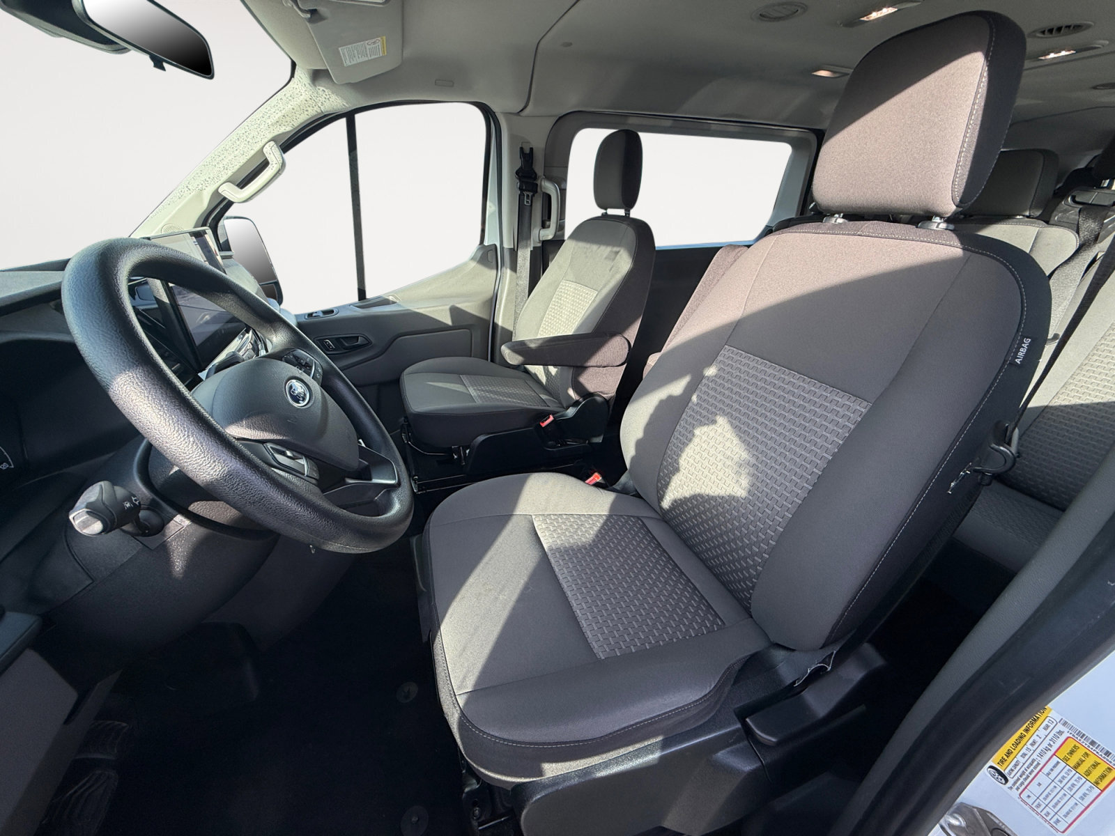 Used 2023 Ford Transit 350 XLT image 10