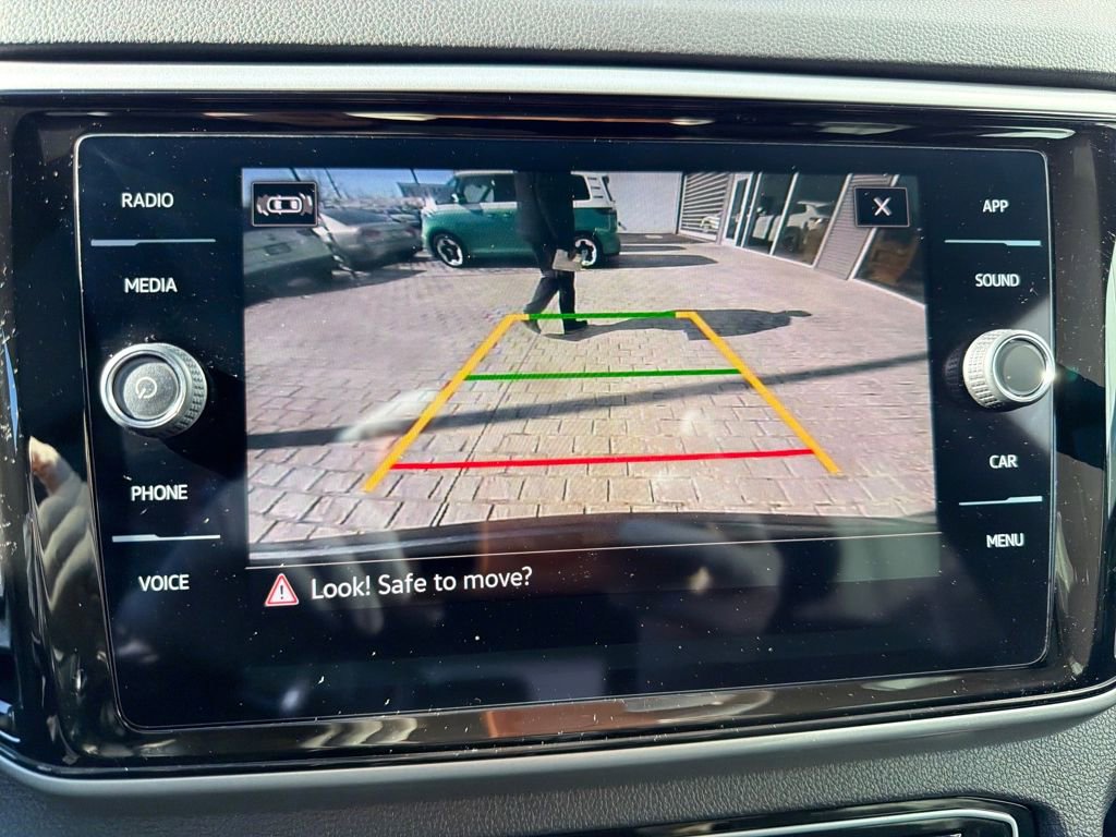 Used 2023 Volkswagen Atlas Cross Sport SE w/ Panoramic Sunroof Package image 22