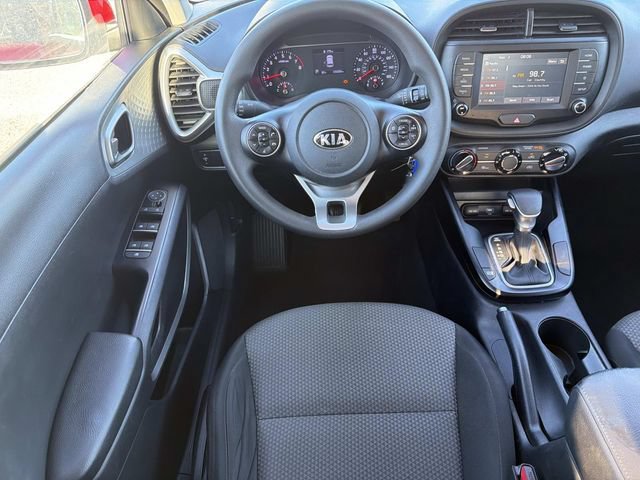 Used 2020 Kia Soul LX FWD image 13