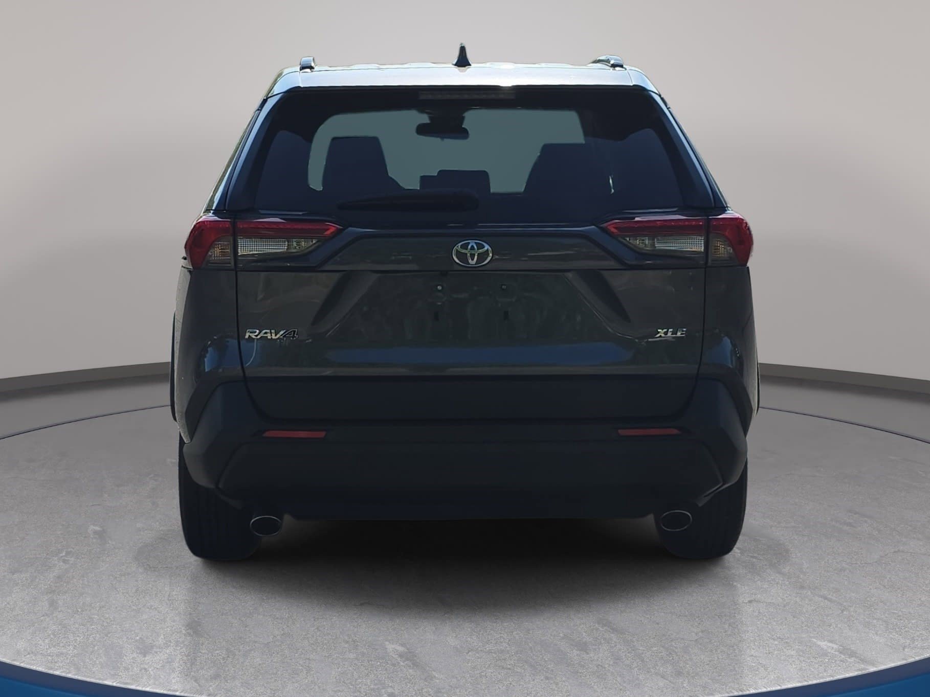 Used 2023 Toyota RAV4 XLE w/ Convenience Package FWD image 6