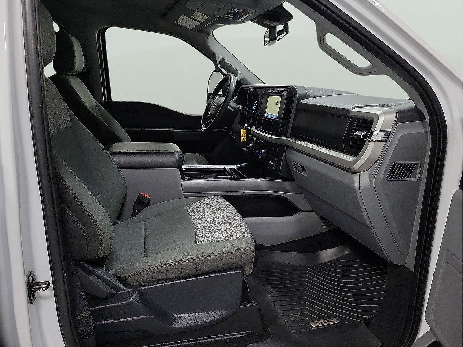 Used 2023 Ford F250 XLT w/ FX4 Off-Road Package AWD/4WD image 13