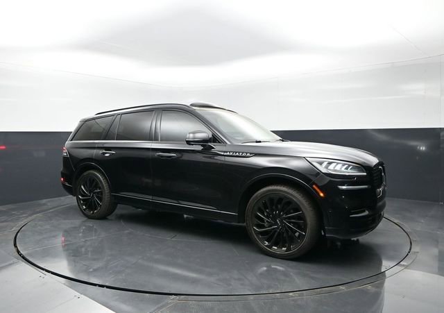 Used 2023 Lincoln Aviator Reserve w/ Jet Package AWD/4WD image 1