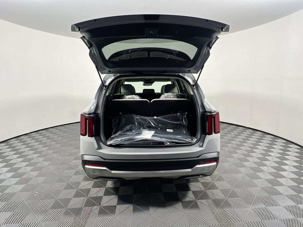 New 2026 Kia Sorento S w/ S Panoramic Sunroof Package FWD image 36