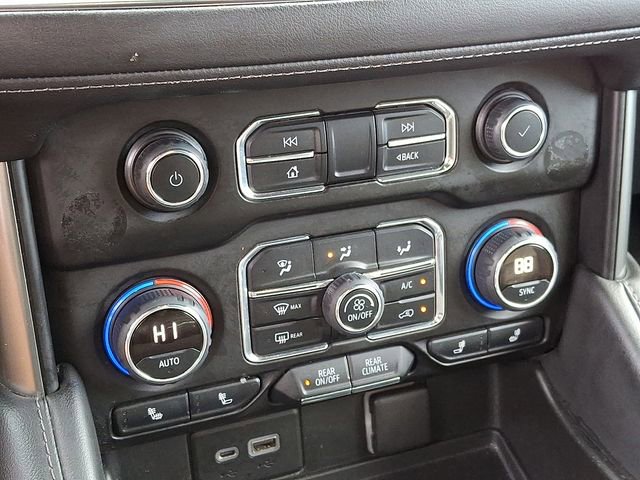 Used 2022 Chevrolet Suburban LT image 16