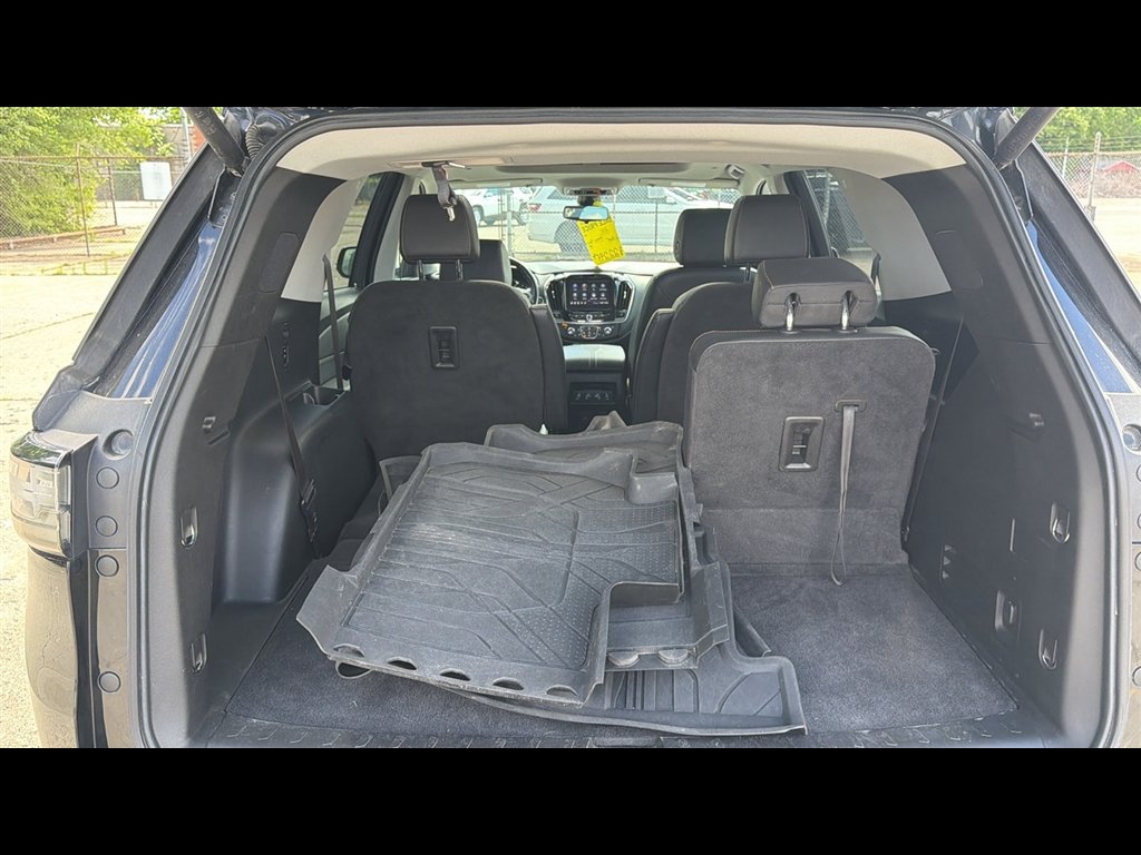 Used 2021 Chevrolet Traverse Premier w/ Redline Edition AWD/4WD image 27