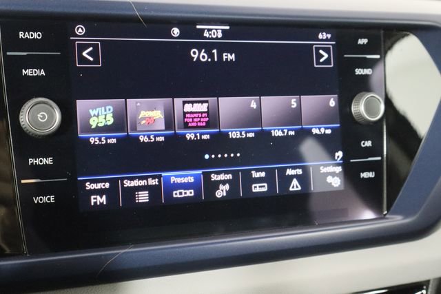 Used 2023 Volkswagen Taos SE image 30