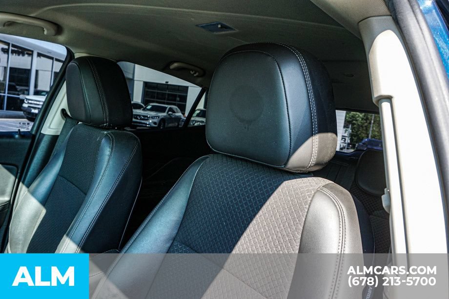 Used 2021 Buick Encore Preferred AWD/4WD image 17