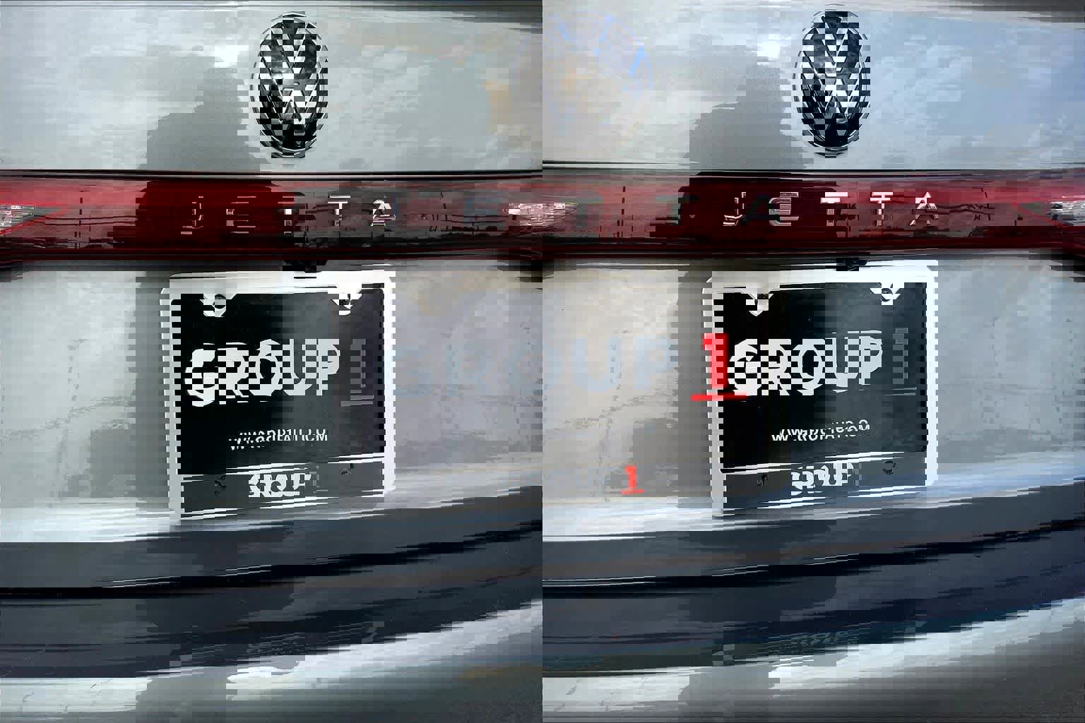 Used 2025 Volkswagen Jetta Sport image 10