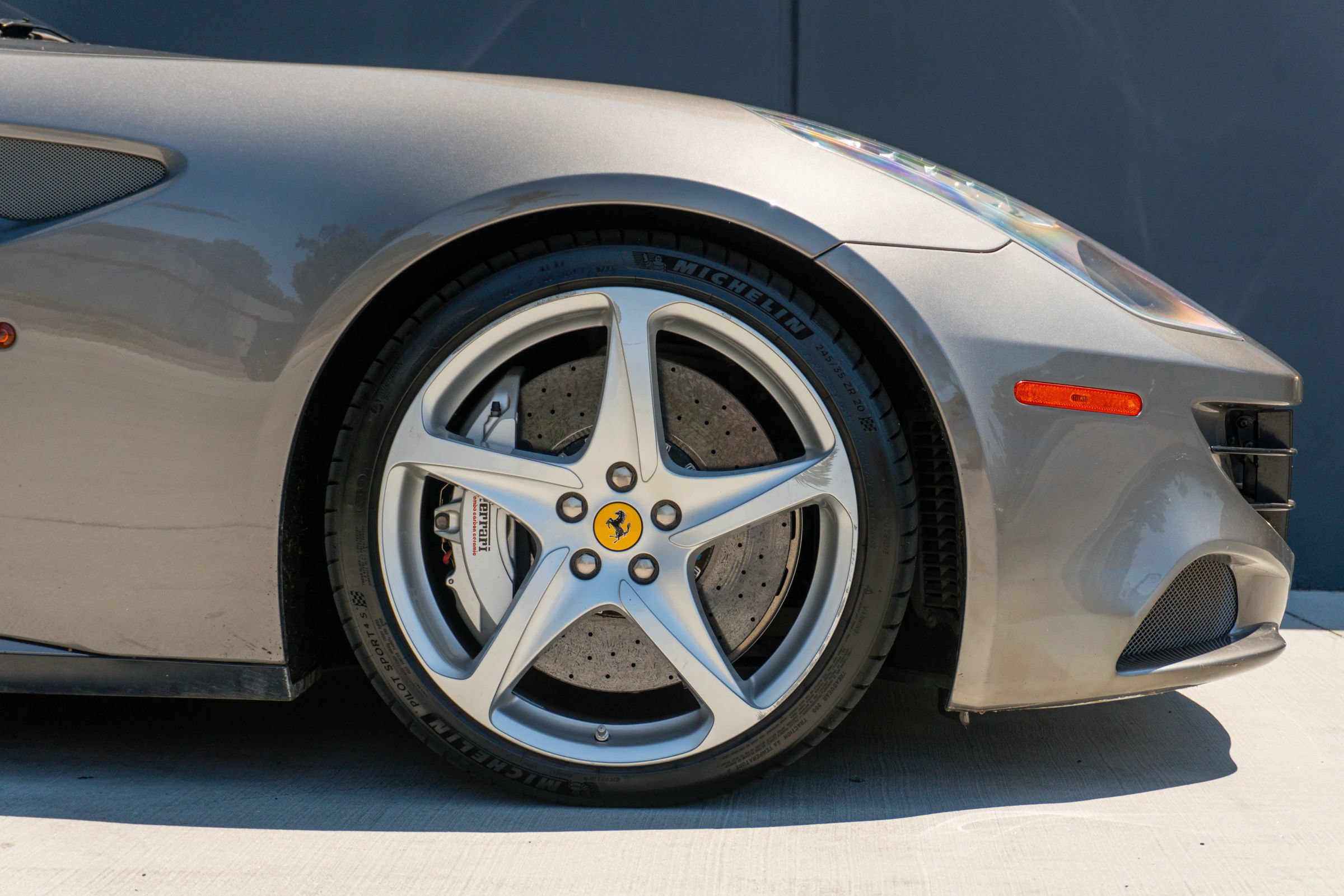 Used 2012 Ferrari FF AWD/4WD image 37