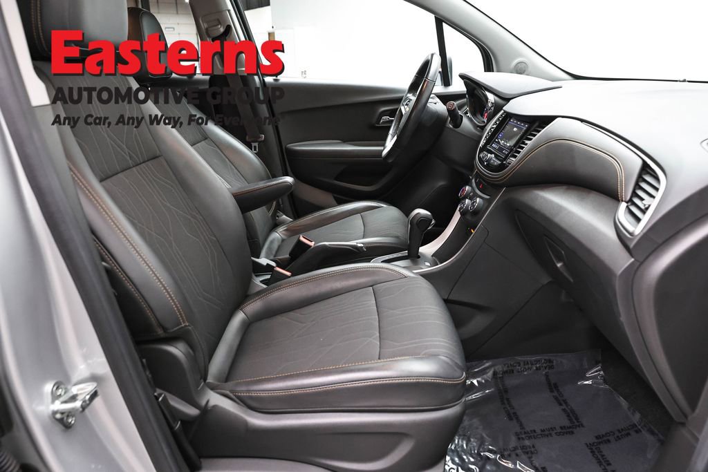 Used 2018 Chevrolet Trax LT w/ LT Convenience Package image 23