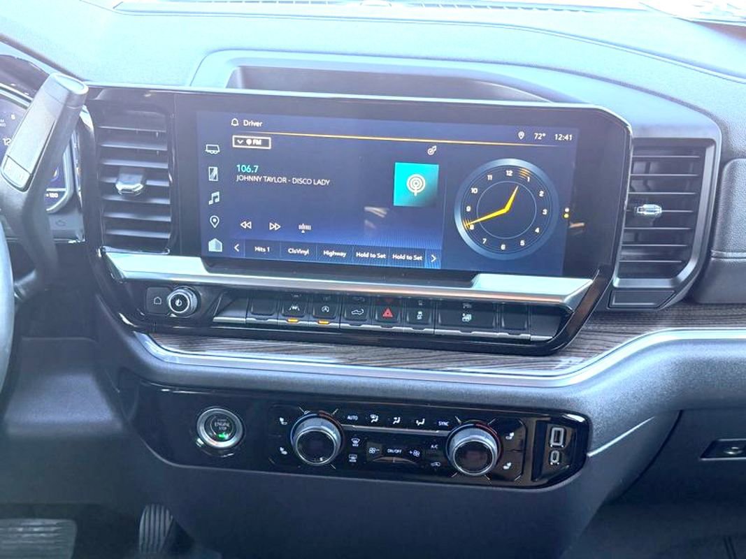 Used 2023 Chevrolet Silverado 1500 LT image 38