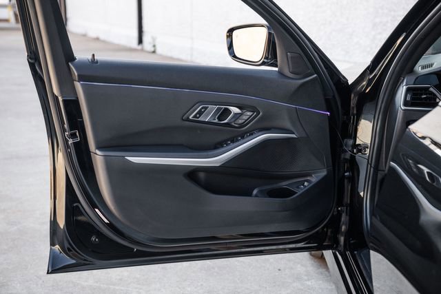 Used 2019 BMW 330i Sedan w/ Parking Assistance Package RWD image 59