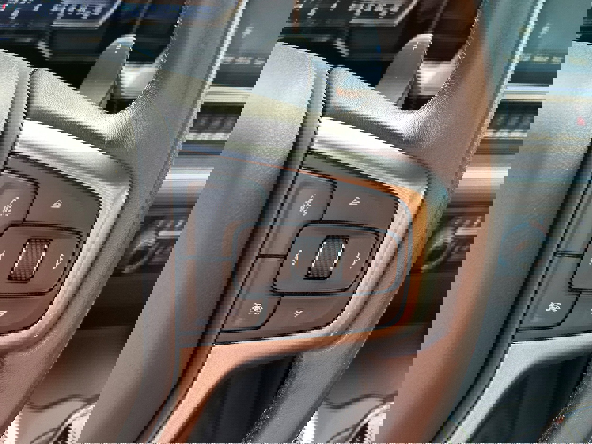 Used 2022 Chevrolet Silverado 1500 LTZ image 24